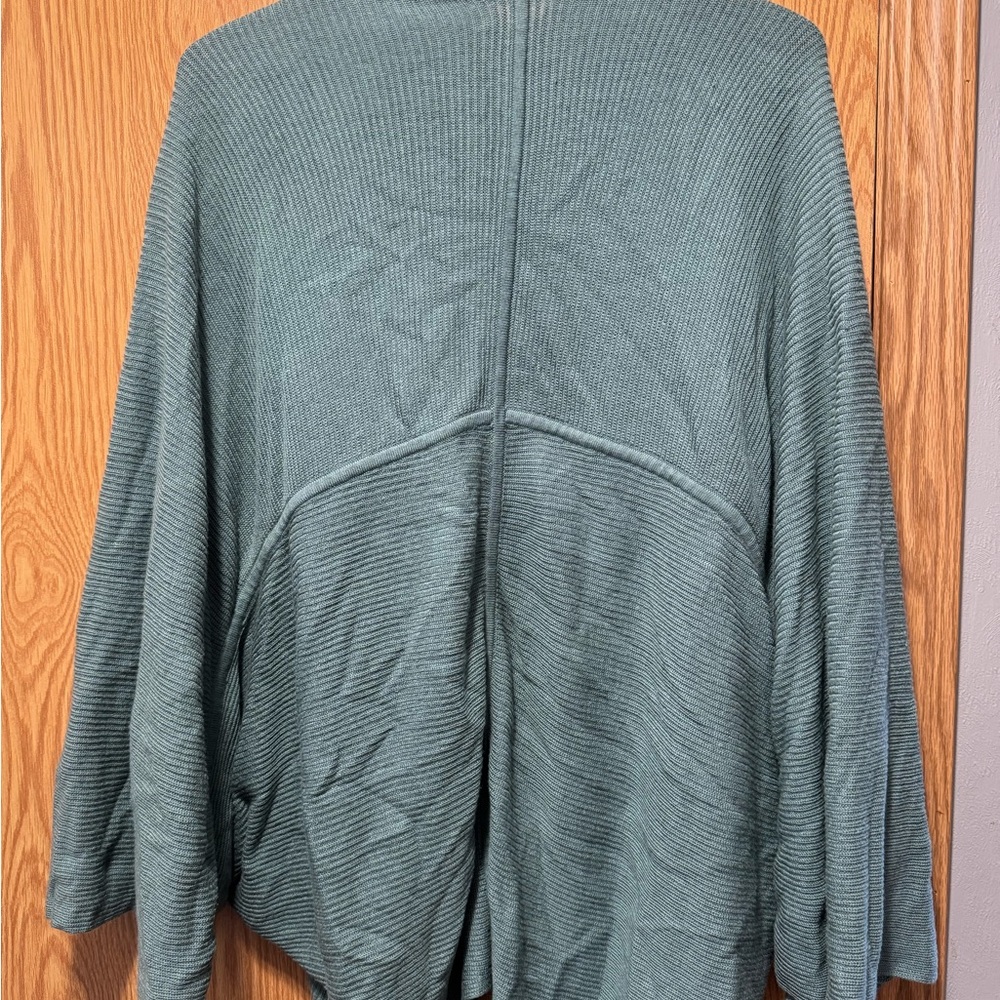 Lululemon Green Knit Textured Wrap - Picture 4 of 4